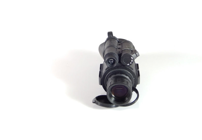 Монокуляр нічного бачення Dipol D128