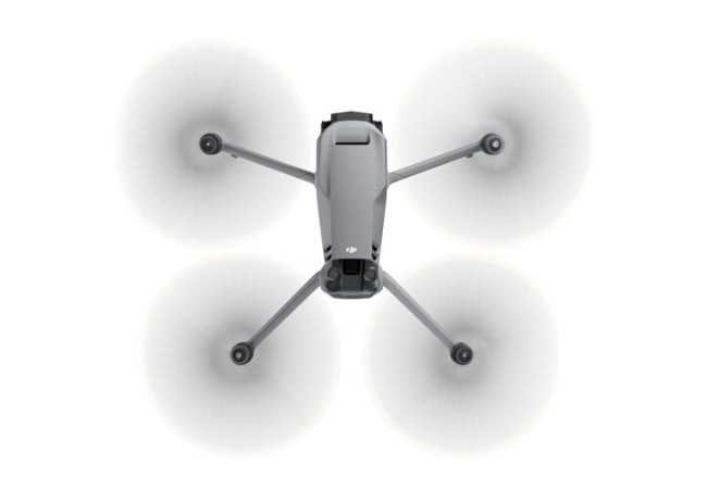 Квадрокоптер DJI Mavic 3 Pro Fly More Combo with DJI RC (CP.MA.00000660.01)