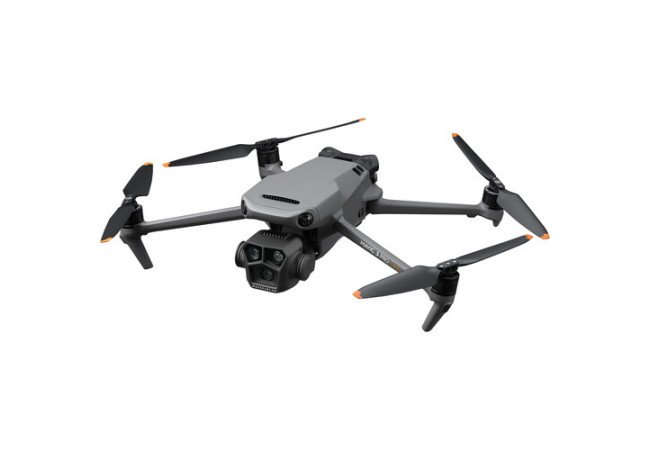 Квадрокоптер DJI Mavic 3 Pro Fly More Combo with DJI RC (CP.MA.00000660.01)