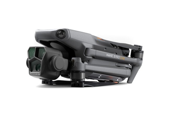 Квадрокоптер DJI Mavic 3 Pro Fly More Combo with DJI RC (CP.MA.00000660.01)